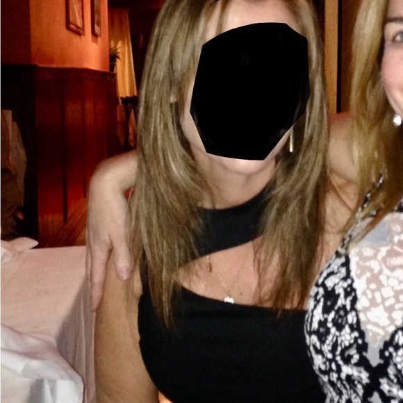 Mittoshop Chic Black One-Shoulder Dress - Picture 2 of 8